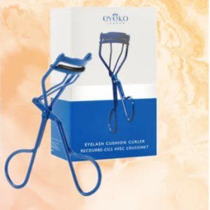 NIB Eyeko Eyelash Curler - Blue
